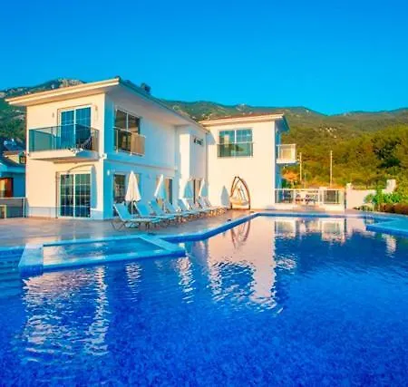 Babadag Villa Cedit